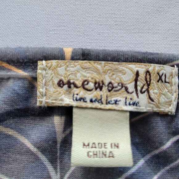 One World Top Witchy Gothic Cat High Low Hem Halloween Top (Size: XL) - Picture 9 of 15